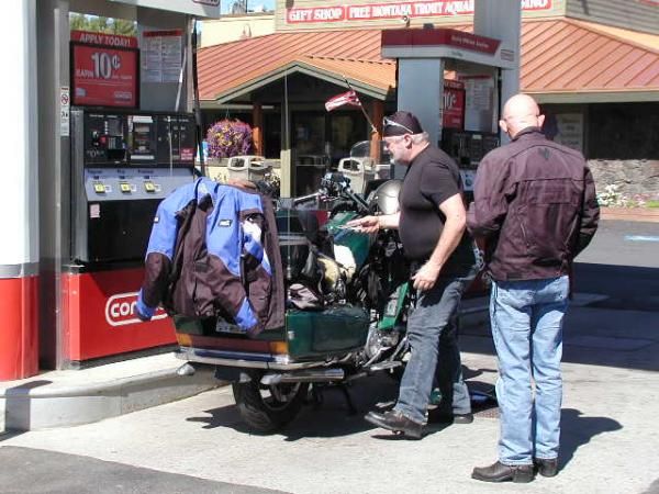 St Regis gas stop - Stewart and Rick